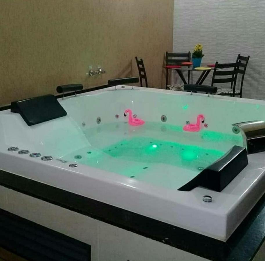 Casa Com 2 Quartos E Banheira De Hidromassagem Trindade  Eksteriør billede